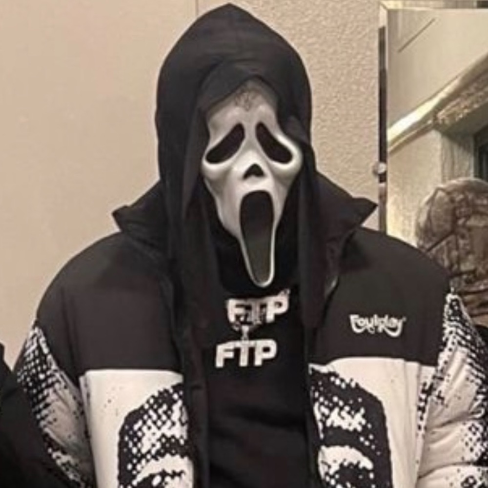 Meet your Posher, Chris